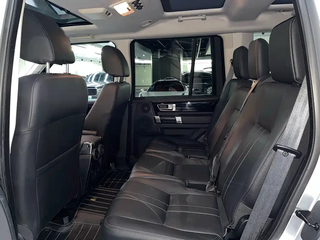 Land Rover Discovery 2015 3.0 SDV6 HSE Diesel 2015 - thumbnail 15