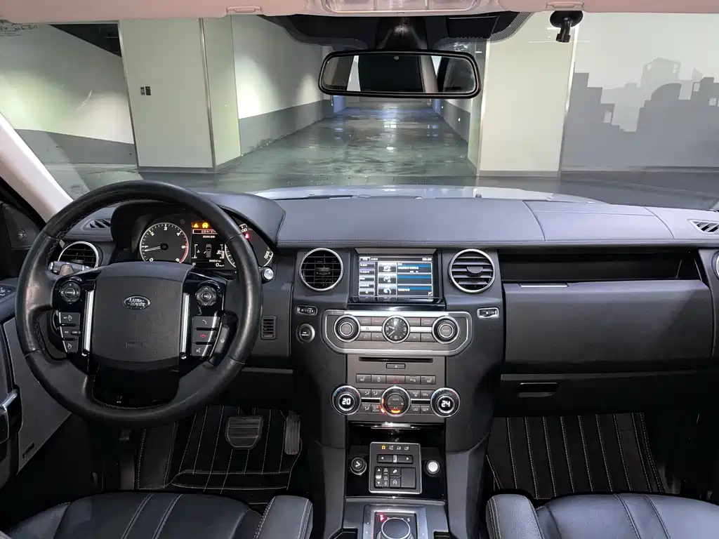 Land Rover Discovery 2015 3.0 SDV6 HSE Diesel 2015 - thumbnail 16