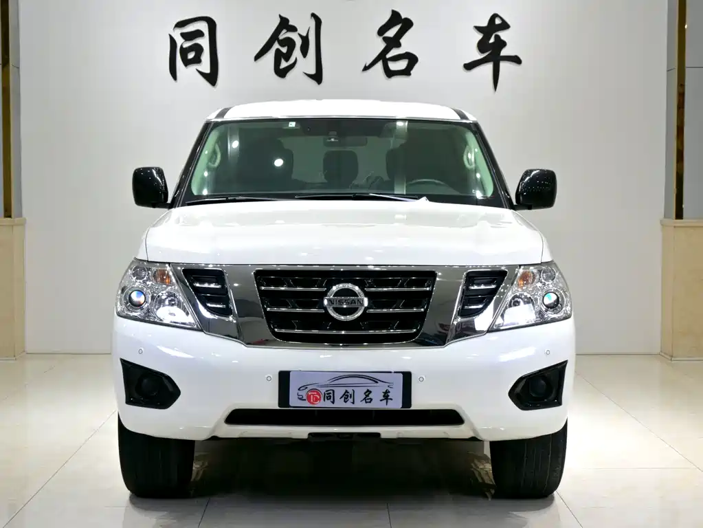 Nissan Nissan Patrol 2018 4.0L Premium 2019 - thumbnail 3