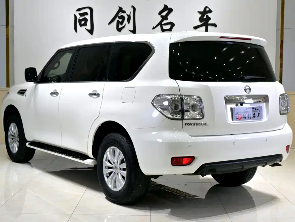 Nissan Nissan Patrol 2018 4.0L Premium 2019 - thumbnail 7