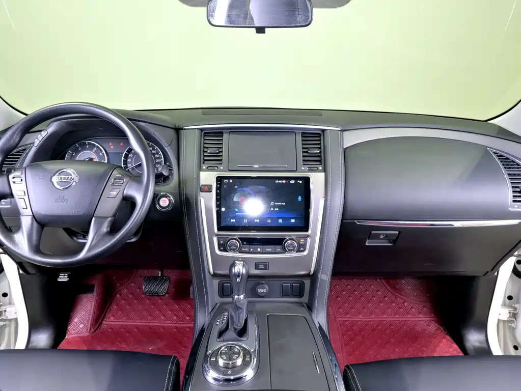 Nissan Nissan Patrol 2018 4.0L Premium 2019 - thumbnail 10