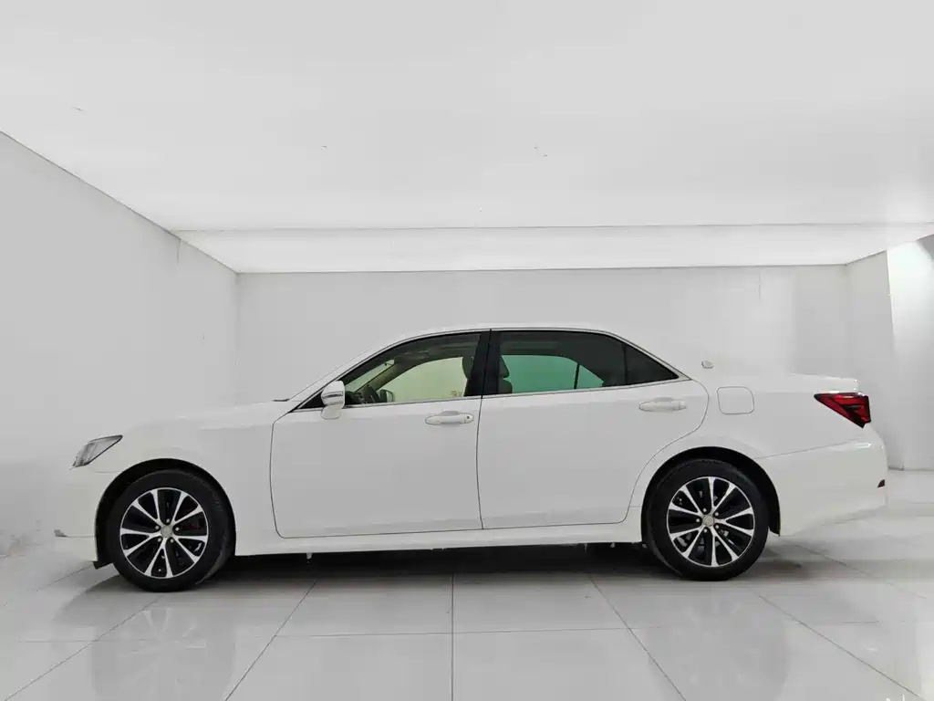 Toyota Crown 2018 2.0T Fashion Edition 2019 - thumbnail 8