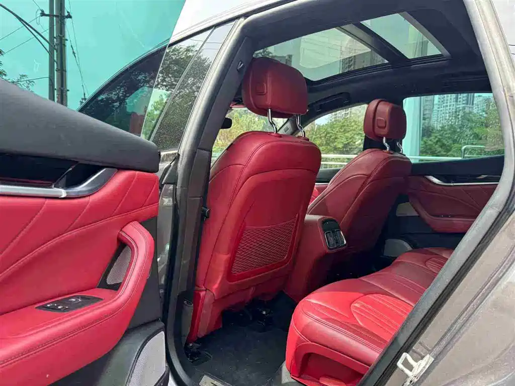 Maserati Maserati Levante 2020 3.0T Standard Edition 2021 - thumbnail 6