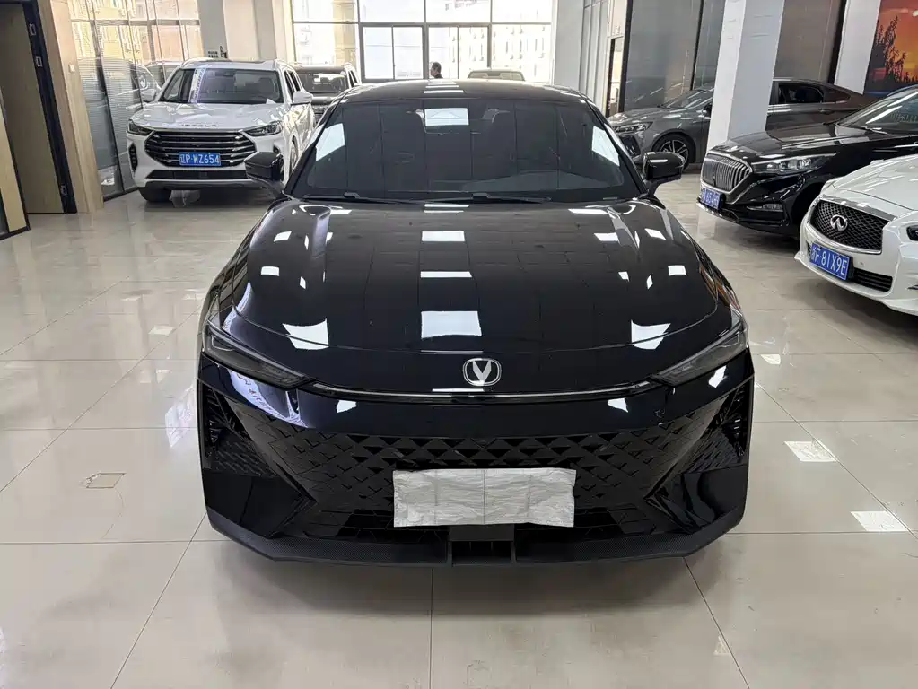 Changan Changan UNI-V 2024 1.5T Premium Edition 2025 - thumbnail 2