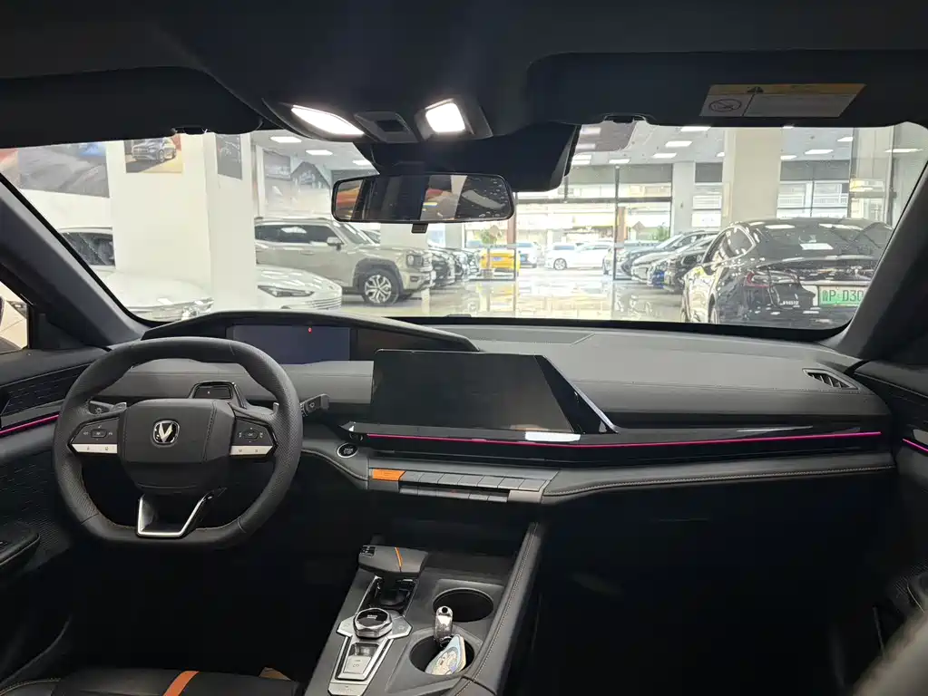 Changan Changan UNI-V 2024 1.5T Premium Edition 2025 - thumbnail 10