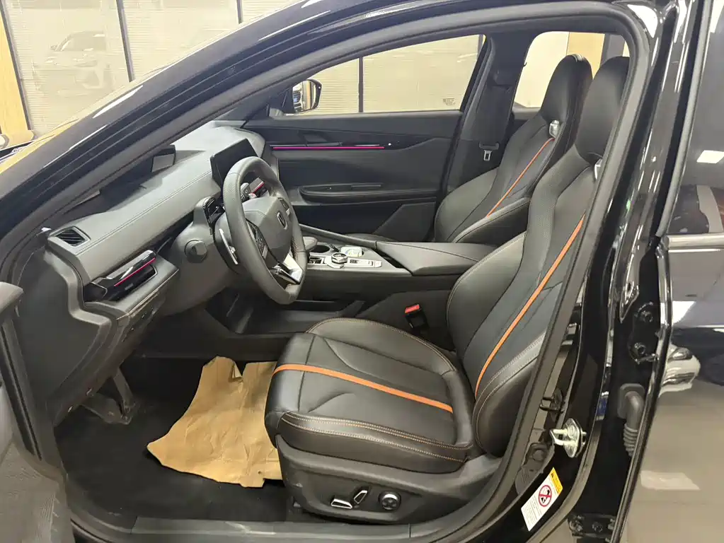 Changan Changan UNI-V 2024 1.5T Premium Edition 2025 - thumbnail 11