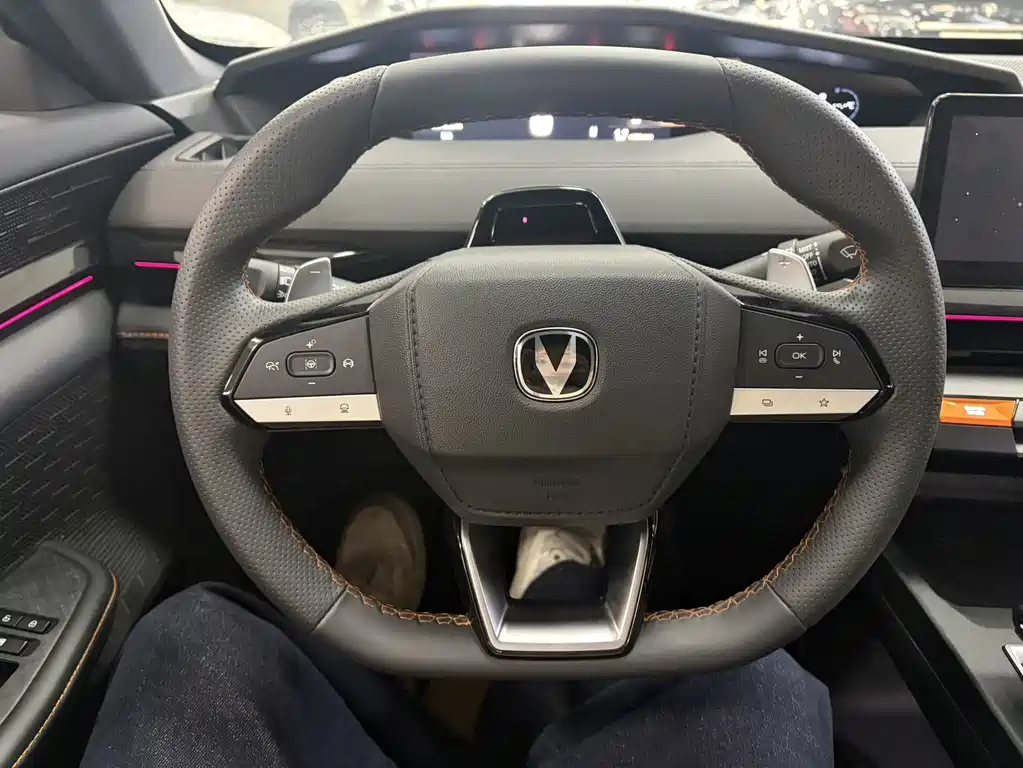 Changan Changan UNI-V 2024 1.5T Premium Edition 2025 - thumbnail 12