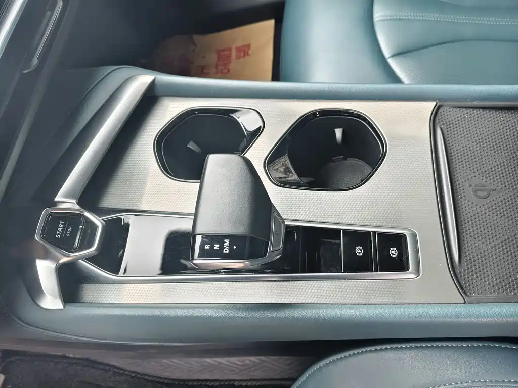 MG MG7 2023 2.0T Automatic Luxury Edition 2023 - thumbnail 6