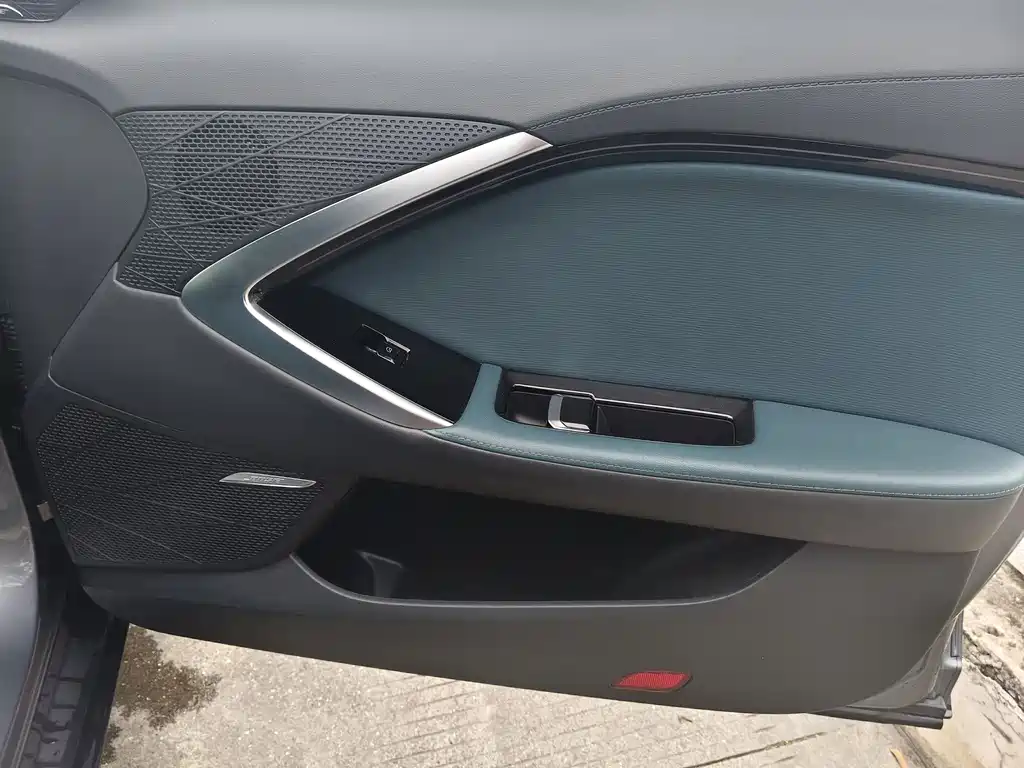 MG MG7 2023 2.0T Automatic Luxury Edition 2023 - thumbnail 17