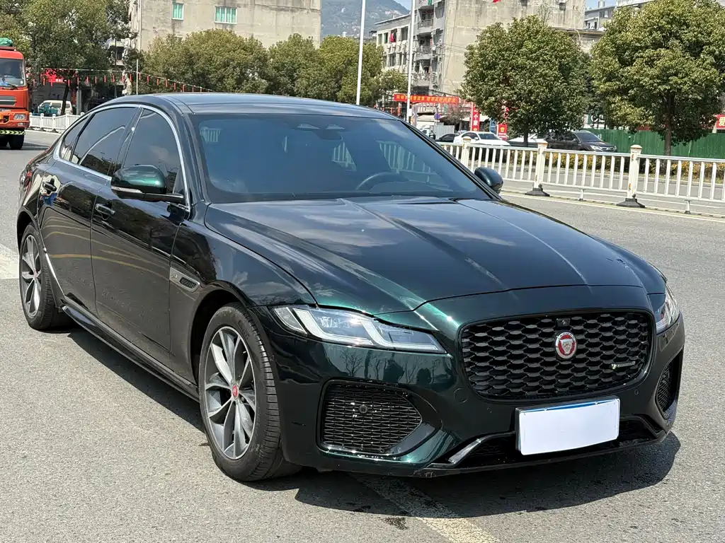 Jaguar Jaguar XFL 2023 XFL 2.0T P250 RWD Sport Premium Edition 2023 - thumbnail 3