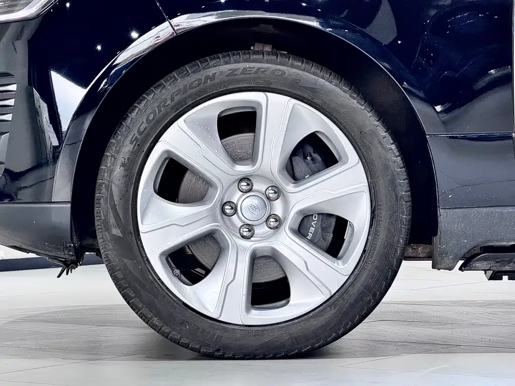 Land Rover Range Rover 2021 3.0 L6 Autobiography Long Wheelbase Classic Edition 2021 - thumbnail 10