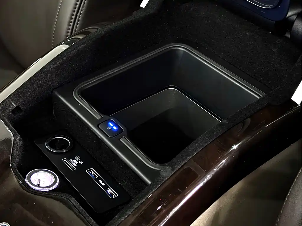 Land Rover Range Rover 2021 3.0 L6 Autobiography Long Wheelbase Classic Edition 2021 - thumbnail 29