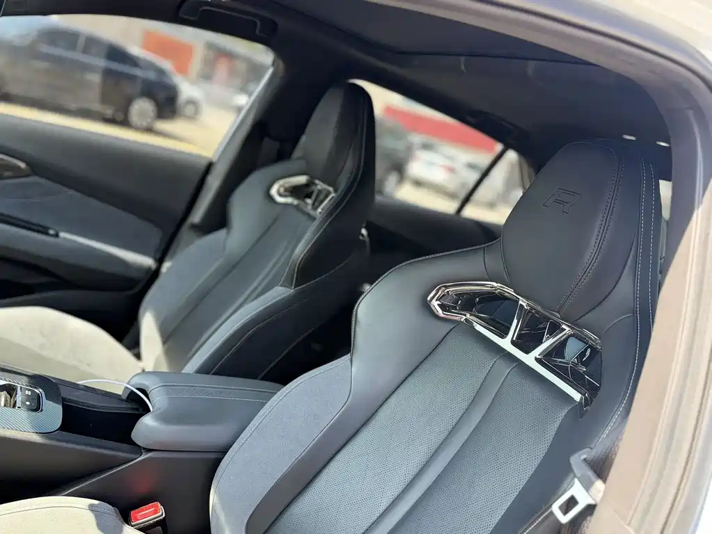 GAC Trumpchi Lingpai 2023 400T Automatic R PRO 2024 - thumbnail 10