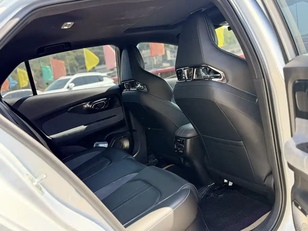 GAC Trumpchi Lingpai 2023 400T Automatic R PRO 2024 - thumbnail 15