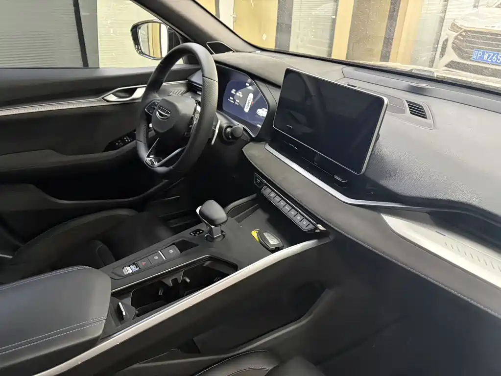 Geely Auto Geely Xingrui 2023 2.0TD Zhi Ci Qinglu Edition 2025 - thumbnail 9