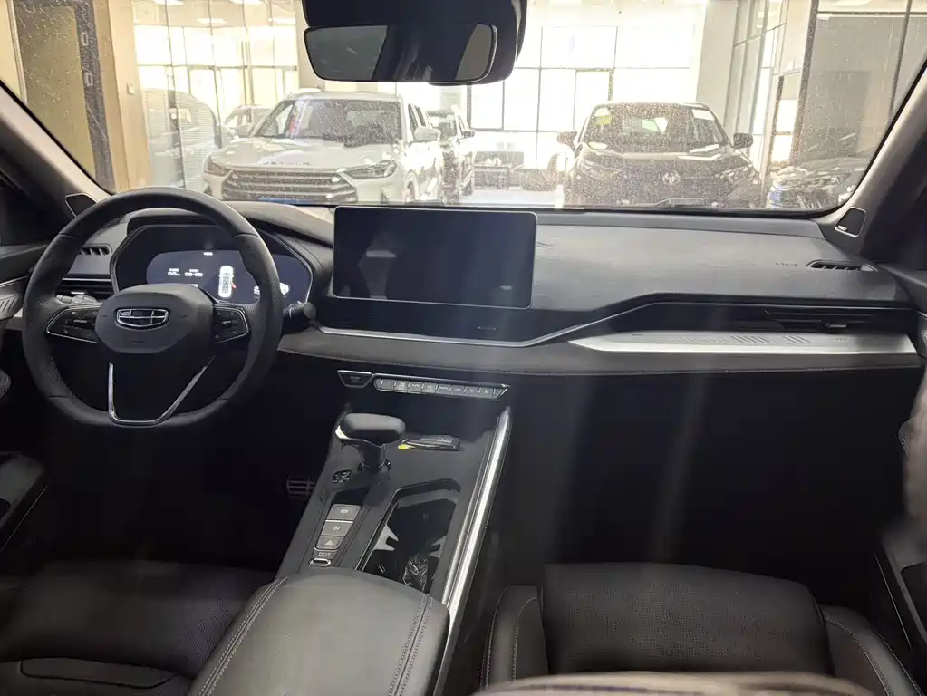 Geely Auto Geely Xingrui 2023 2.0TD Zhi Ci Qinglu Edition 2025 - thumbnail 11