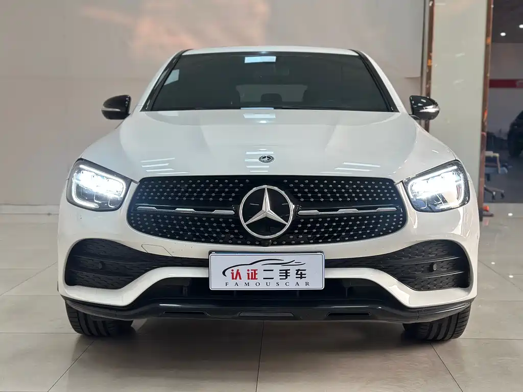 Mercedes-Benz Mercedes-Benz GLC Coupe 2020 GLC 260 4MATIC Coupé SUV 2020 - thumbnail 2