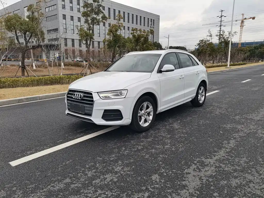 Audi Audi Q3 2017 30 TFSI Fashion Edition 2017