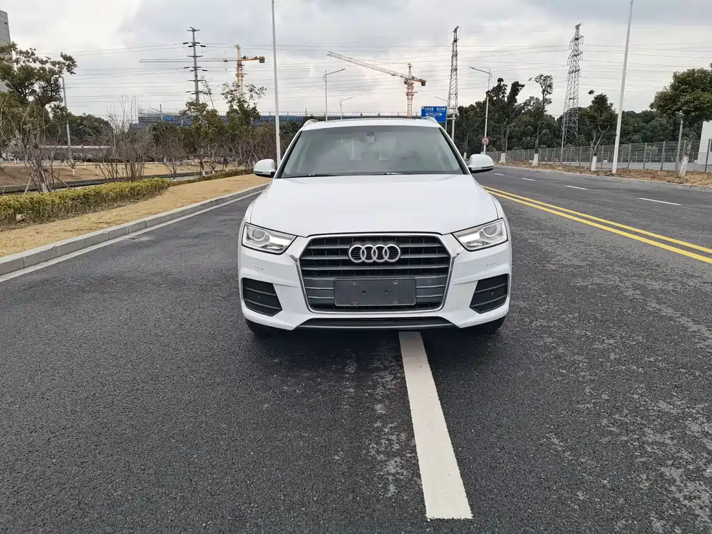 Audi Audi Q3 2017 30 TFSI Fashion Edition 2017 - thumbnail 2