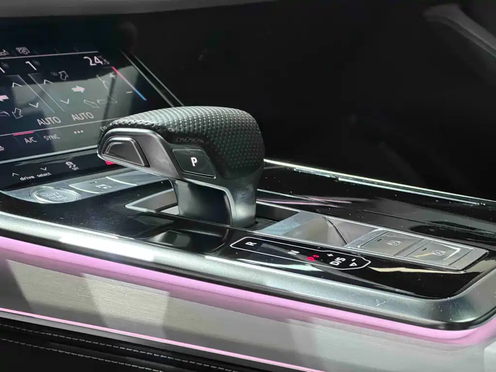 Audi Audi Q8 2019 55 TFSI Premium Dynamic Edition 2020 - thumbnail 9