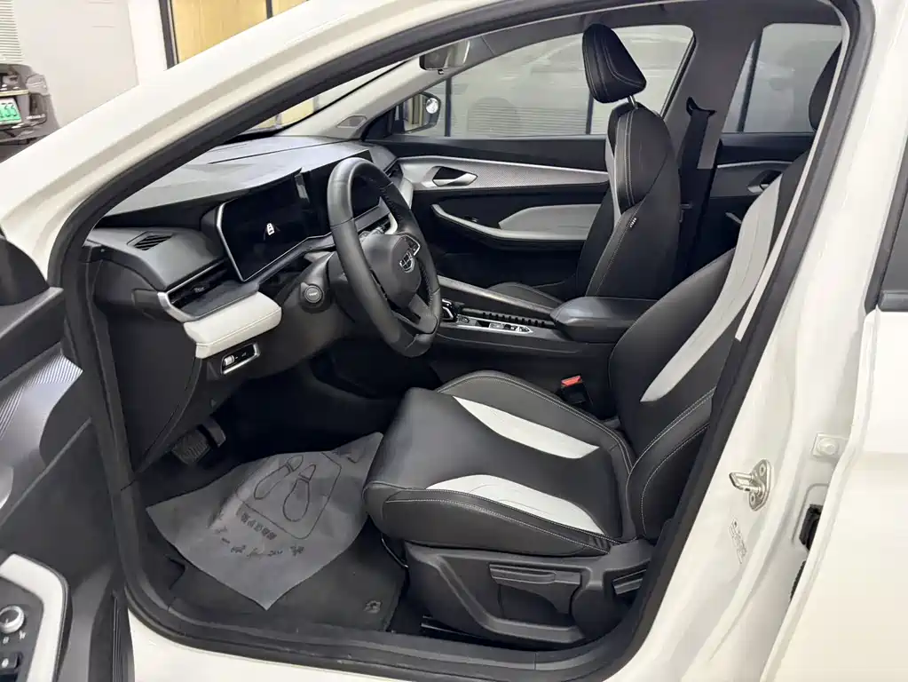 Geely Auto Geely Emgrand 2024 Emgrand COOL 1.5T DCT Champion Edition 2024 - thumbnail 10