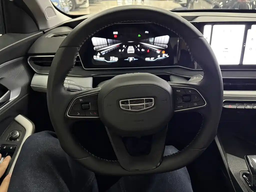 Geely Auto Geely Emgrand 2024 Emgrand COOL 1.5T DCT Champion Edition 2024 - thumbnail 11