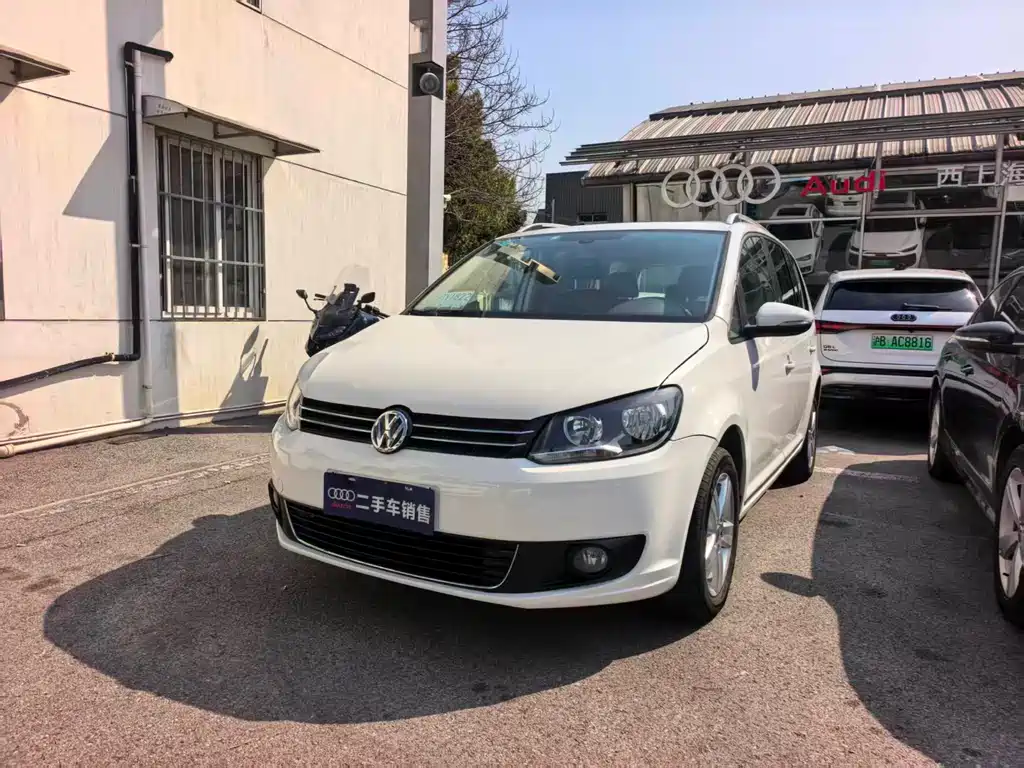 Volkswagen Volkswagen Touran 2015 1.4T DSG Comfort Edition 5-seater 2016