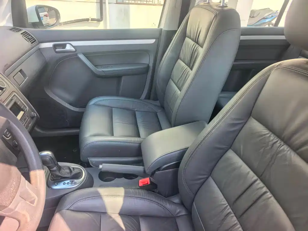 Volkswagen Volkswagen Touran 2015 1.4T DSG Comfort Edition 5-seater 2016 - thumbnail 13