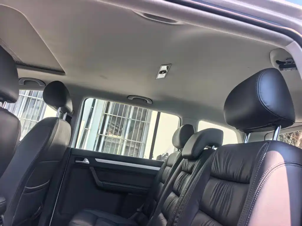 Volkswagen Volkswagen Touran 2015 1.4T DSG Comfort Edition 5-seater 2016 - thumbnail 17