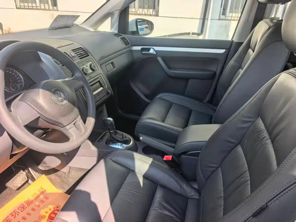 Volkswagen Volkswagen Touran 2015 1.4T DSG Comfort Edition 5-seater 2016 - thumbnail 19