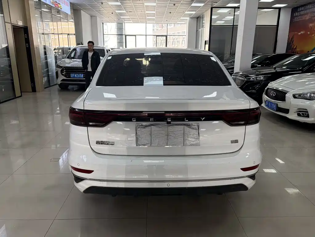 Geely Auto Geely Emgrand 2022 4th Generation 1.5L CVT Luxury Edition 2022 - thumbnail 5