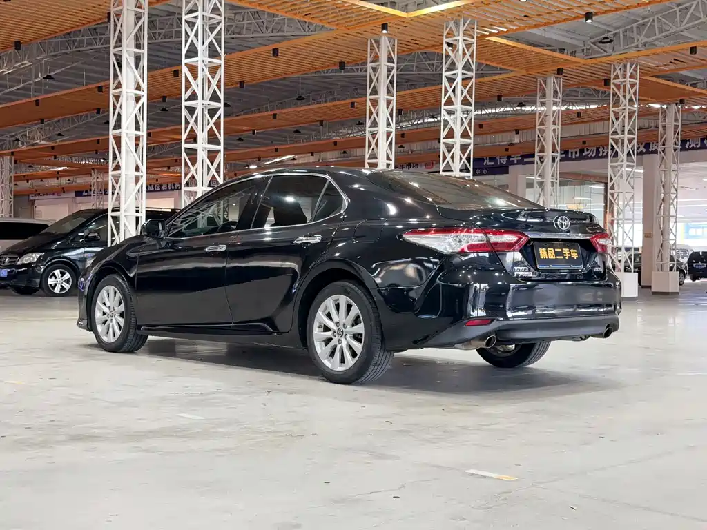 Toyota Camry 2018 2.0G Luxury Edition 2019 - thumbnail 4