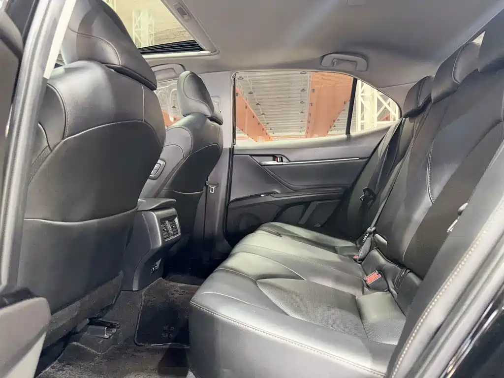 Toyota Camry 2018 2.0G Luxury Edition 2019 - thumbnail 9