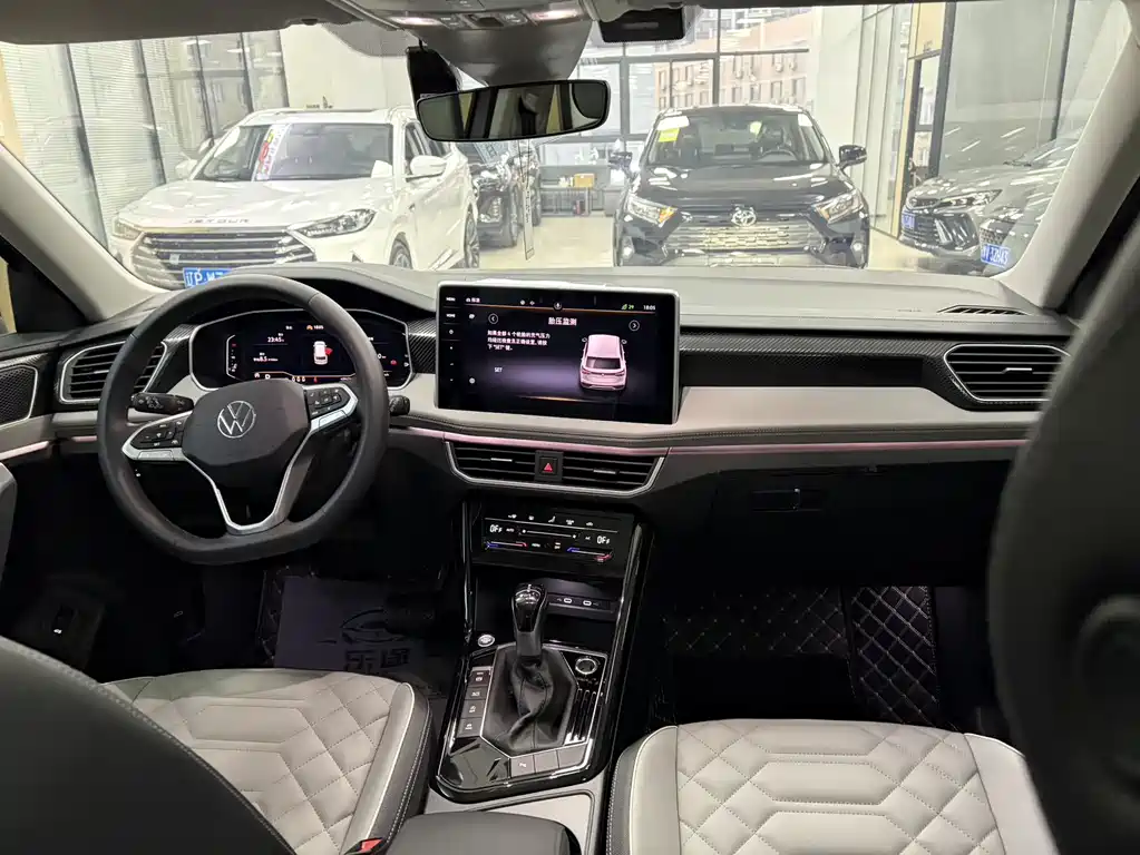 Volkswagen Tayron 2023 330TSI 2WD Luxury Plus Advanced Edition 2023 - thumbnail 10