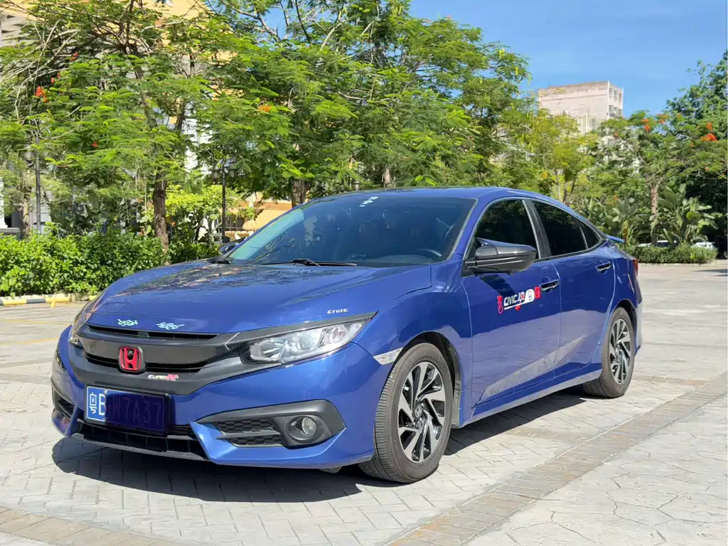 Honda Honda Civic 2016 220TURBO CVT Luxury Edition 2017