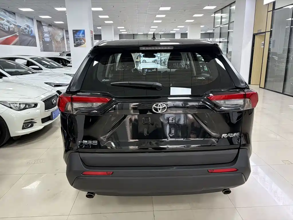 Toyota RAV4 2024 2.0L CVT 2WD City Edition 2026 - thumbnail 5