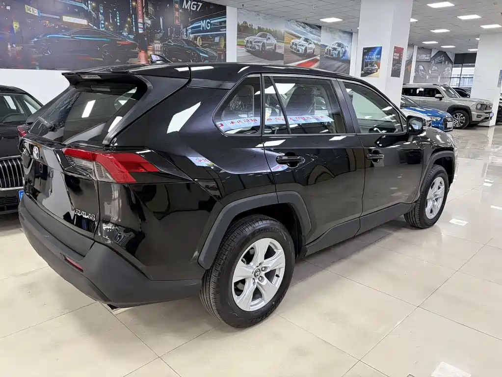 Toyota RAV4 2024 2.0L CVT 2WD City Edition 2026 - thumbnail 6