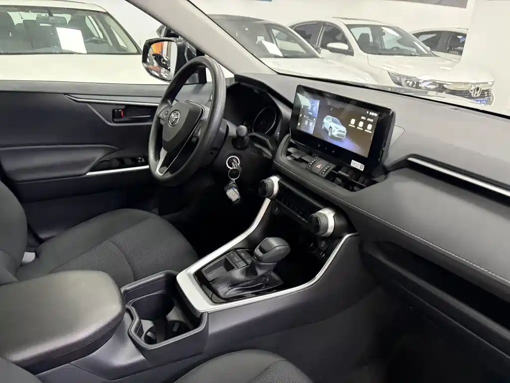 Toyota RAV4 2024 2.0L CVT 2WD City Edition 2026 - thumbnail 9