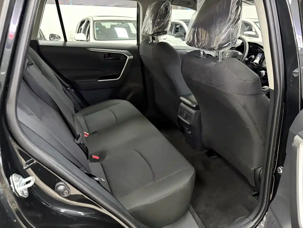 Toyota RAV4 2024 2.0L CVT 2WD City Edition 2026 - thumbnail 10