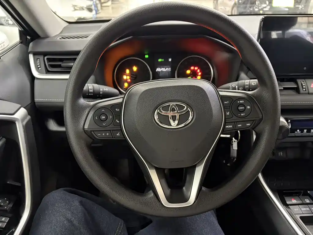 Toyota RAV4 2024 2.0L CVT 2WD City Edition 2026 - thumbnail 13