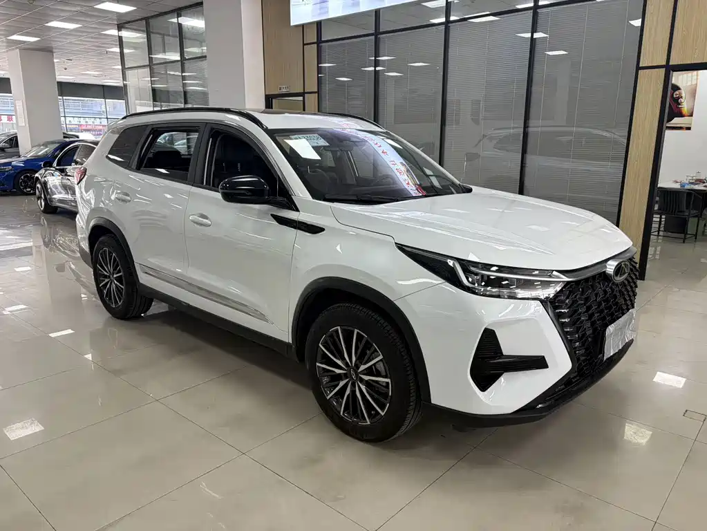 Chery Tiggo 8 PLUS 2024 Champion Edition 290TGDI DCT Luxury Version 5-Seat 2025 - thumbnail 3
