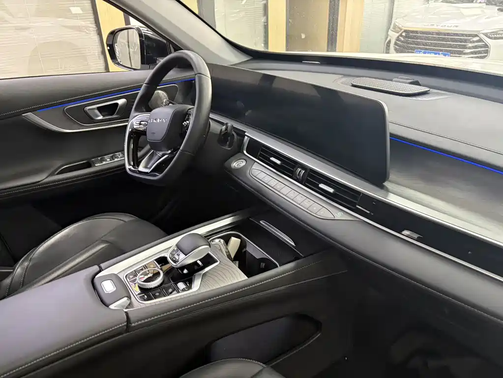 Chery Tiggo 8 PLUS 2024 Champion Edition 290TGDI DCT Luxury Version 5-Seat 2025 - thumbnail 9