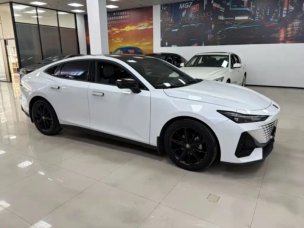 Changan Changan UNI-V 2022 1.5T Excellence Edition 2023 - thumbnail 3