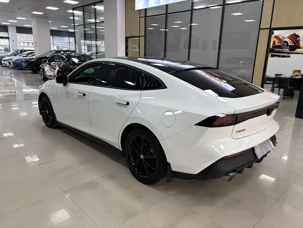 Changan Changan UNI-V 2022 1.5T Excellence Edition 2023 - thumbnail 4