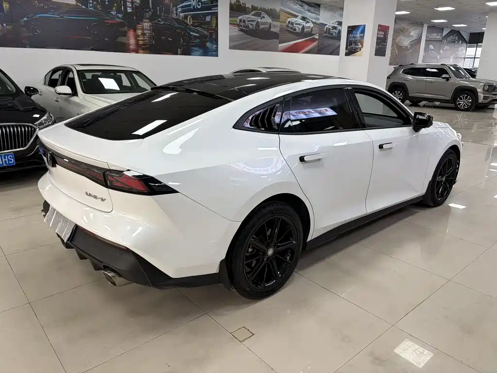 Changan Changan UNI-V 2022 1.5T Excellence Edition 2023 - thumbnail 7