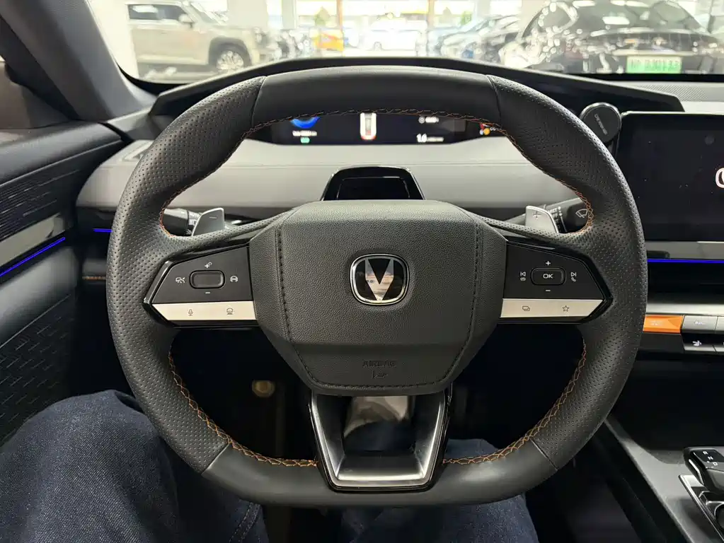 Changan Changan UNI-V 2022 1.5T Excellence Edition 2023 - thumbnail 13