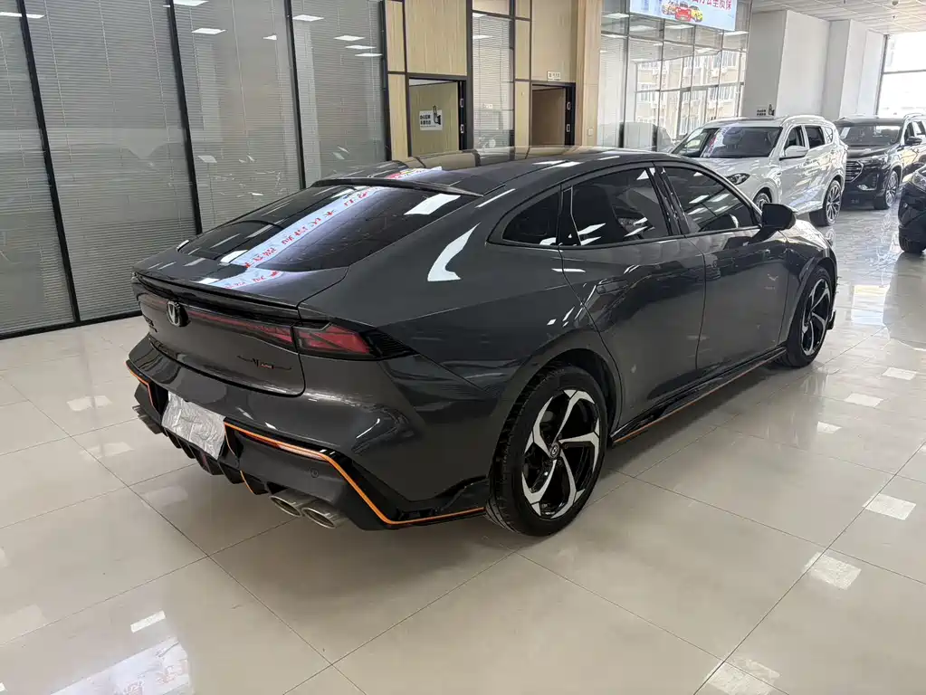 Changan Changan UNI-V 2023 1.5T Sport Edition 2024 - thumbnail 6
