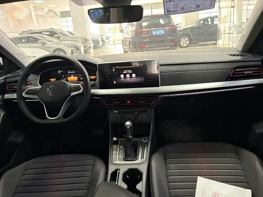 Volkswagen Lavida 2023 300TSI DSG Full Version 2023 - thumbnail 10