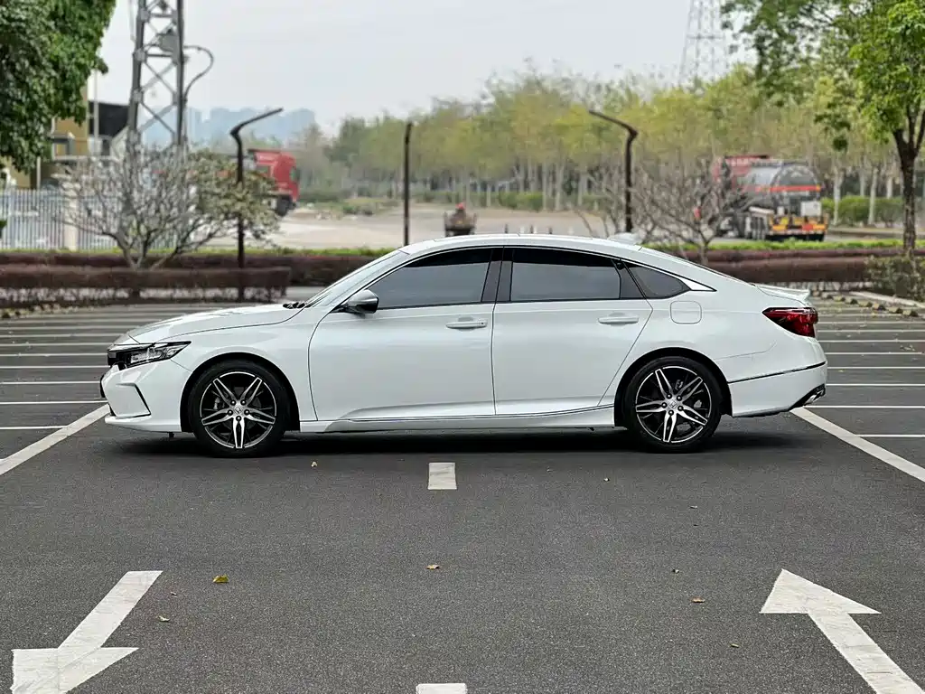 Honda Honda Inspire 2022 260TURBO Premium Edition 2022 - thumbnail 5