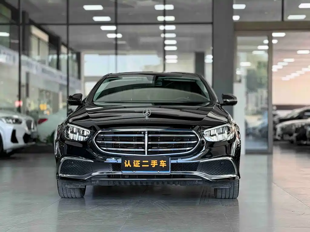 Mercedes-Benz Mercedes-Benz E-Class 2023 Model Year Facelift E 300 L Luxury 2023 - thumbnail 2